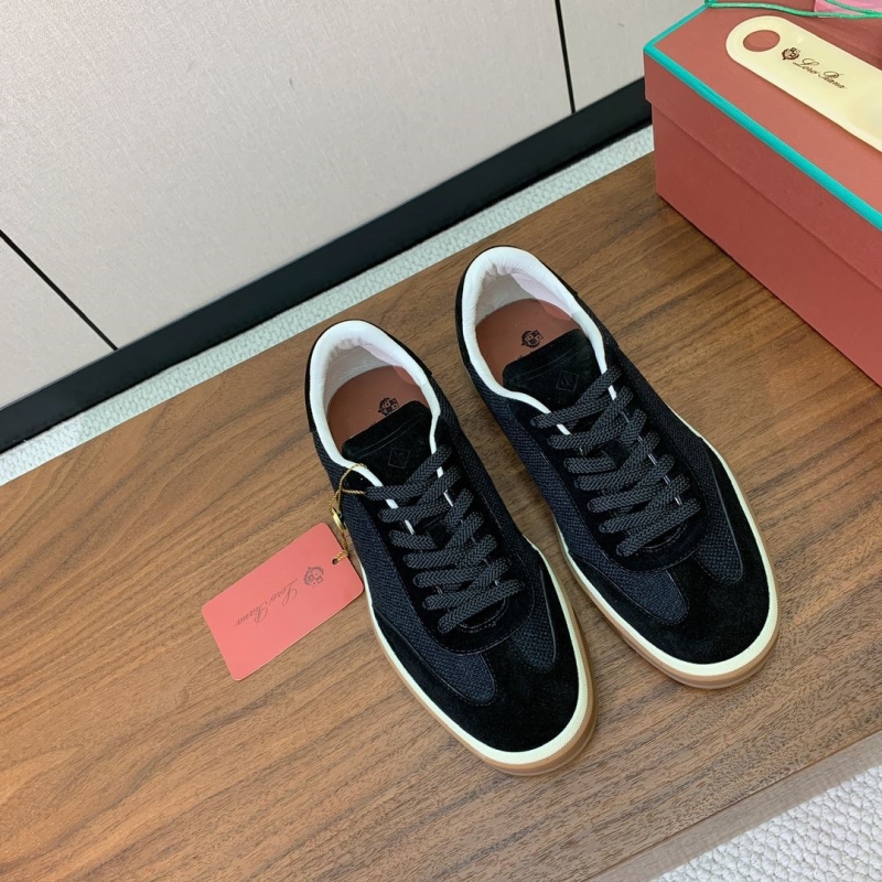 L0r0 P1ana sneakers